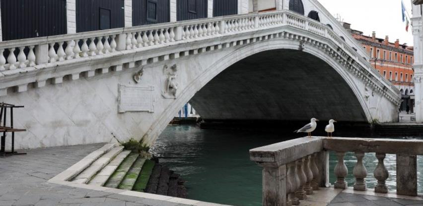 Kanali u Veneciji čistiji od kako je Italija u karantinu (Video)