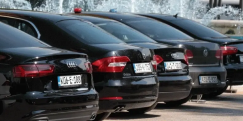 Automobili