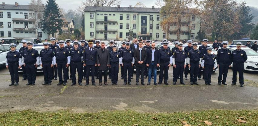Policija
