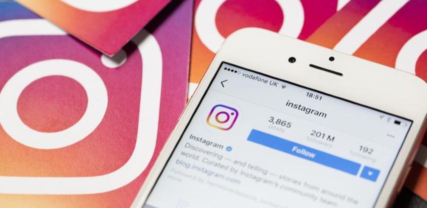 Instagram 