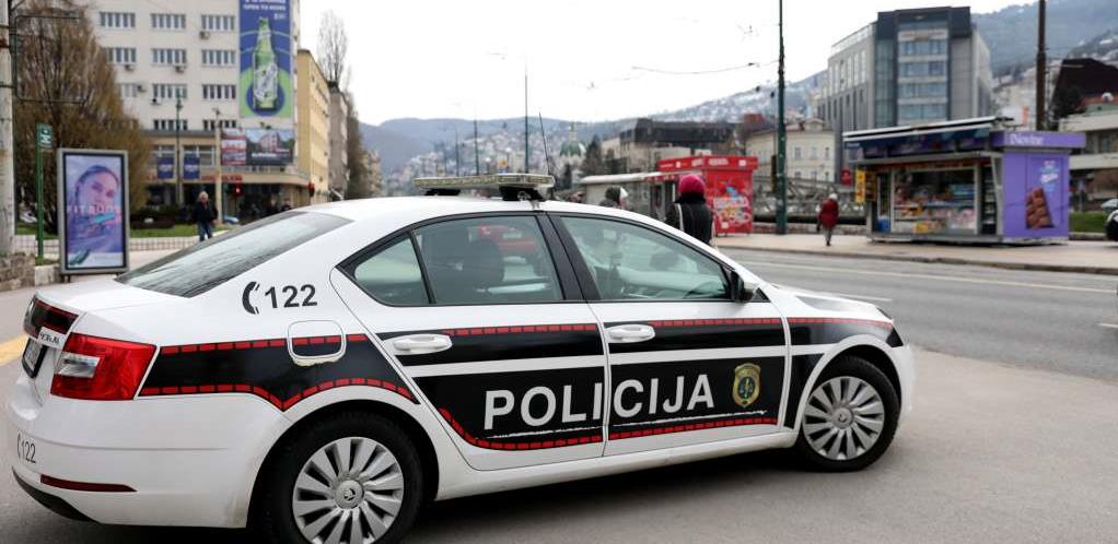 policija