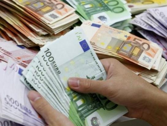 ECB povlači iz opticaja novčanicu od 500 eura 
