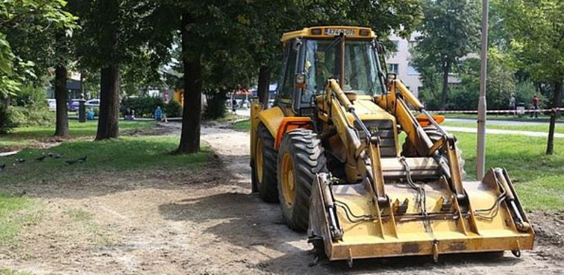 U zeničkom parku Papirna počela gradnja pješačkih staza od betonske galanterije