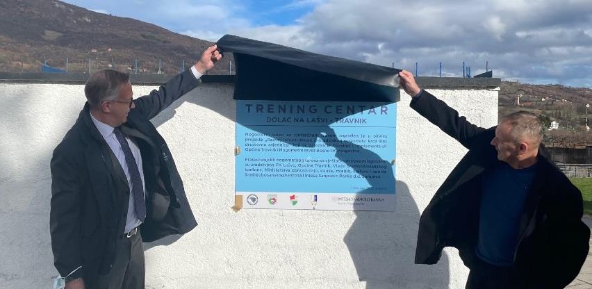 intesa sanpaolo banka