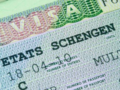 Šest članica suspendiralo Schengen