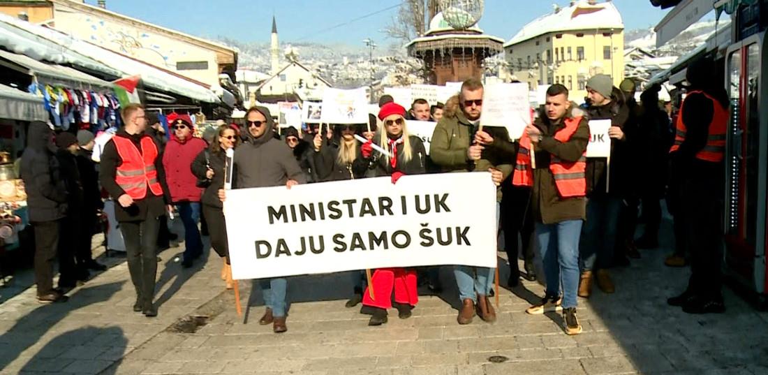 Mladi