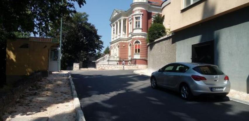 Asfaltirana ulica Petrakijina, slijedi izrada trotoara