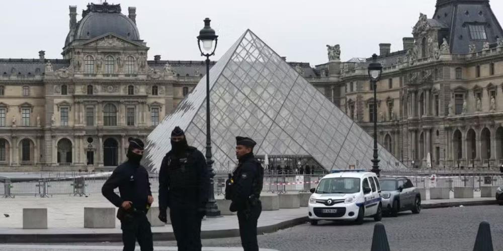 louvre