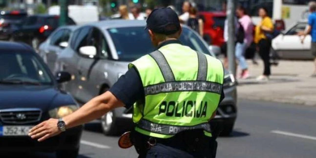 Policija