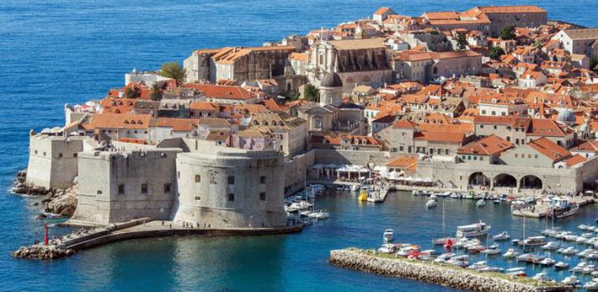 Dubrovnik uvodi petogodišnju zabranu otvaranja novih restorana