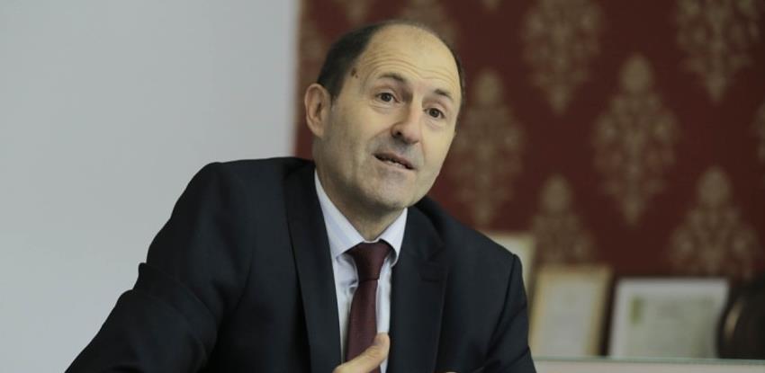 mario nenadić