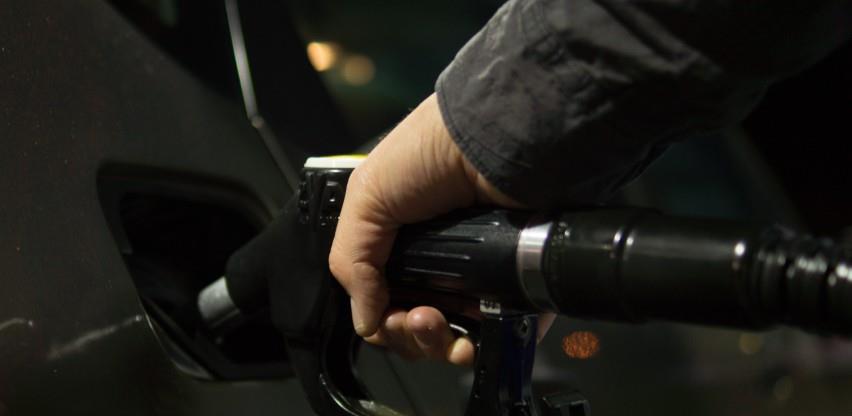 Cijene nafte porasle drugu sedmicu zaredom, više od 3 posto