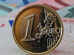 Euro blizu najviših razina u dvije i pol godine prema dolaru