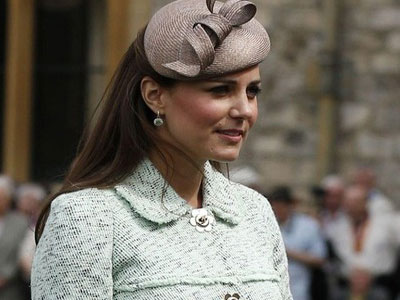 Britanija slavi: Vojvotkinja Kate rodila sina