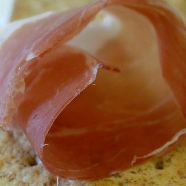 Rat Hrvatske i Slovenije oko pršute