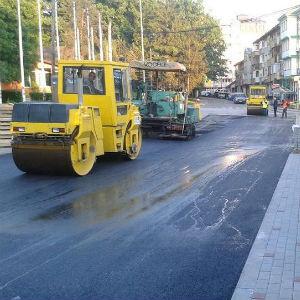 Jata Group započela asfaltiranje ulice 1. marta u Srebreniku      
