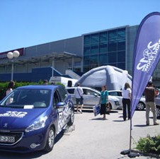 Preko 250 testnih vožnji do sada na PEUGEOT ROAD SHOW-u 2012