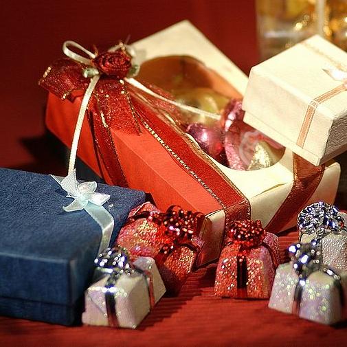 Šta pokloniti za Valentinovo horoskopskim znacima