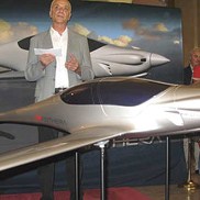 Slovenci konstruisali prvi bezvučni avion na električni pogon