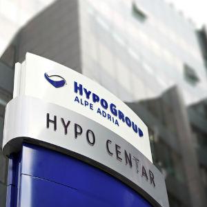 Hypo banka nastavlja proces konverzije kredita vezanih za CHF