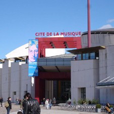 Navijači BiH u Parizu snizili cijenu piva sa 4,5 na 3 eura!