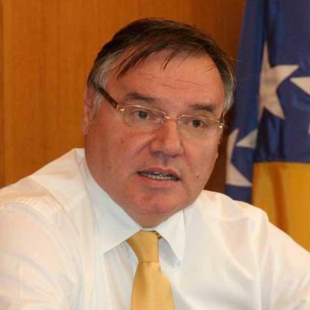 Kozarić: Makroekonomski gledano nezaposlenost je naš najveći problem 