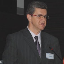 Fikret Hadžić, profesor na Ekonomskom fakultetu: Uspješan i u konsultantskom biznisu