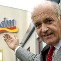 Vlasnik DM-a poklonio sve što je ikad zaradio: Sramota je umrijeti bogat