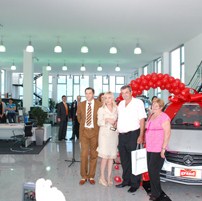 Nagradna igra Grand kafe: Dobitnik mercedesa preuzeo automobi