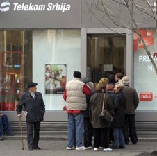 Četrnaest velikih banaka nudi "Telekomu" kredit za otkup udela OTE - Grci će dobiti 380 mi EUR za svoje akcije
