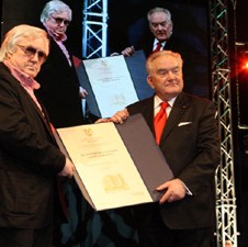 Valerijan Žujo i ULUBiH primili Šestoaprilske nagrade Grada Sarajeva