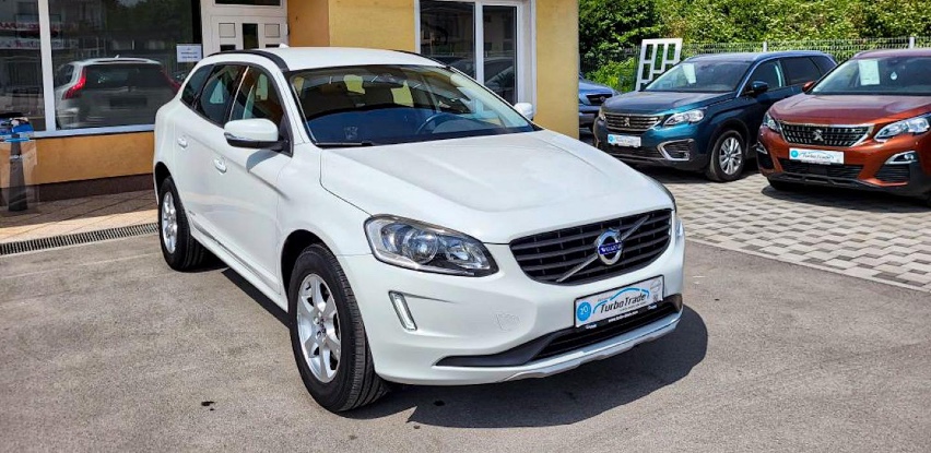 VOLVO XC 60 2.4 D4 AWD