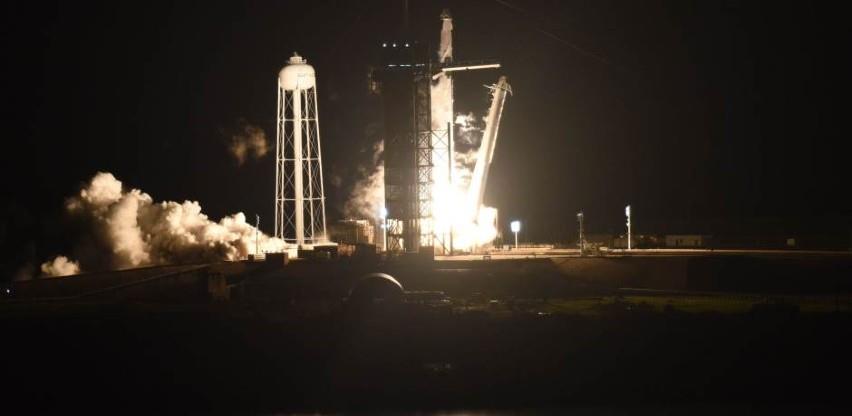 Kapsula SpaceX-a s četvero astronauta pristala je na ISS