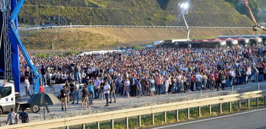 U Srbiji svečano otvoren autoput "Miloš Veliki"