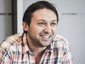 Adis Tanović: Do penzije ću obići svijet