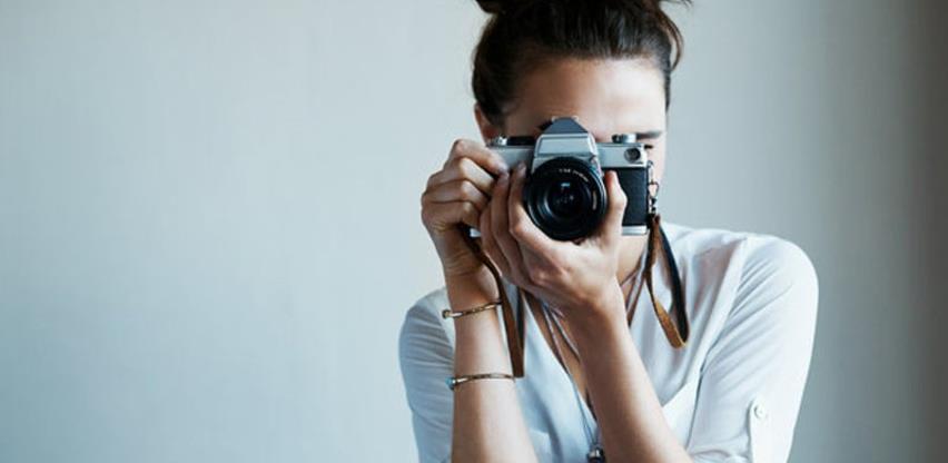 Nikon nudi besplatne časove online fotografije tokom cijelog aprila