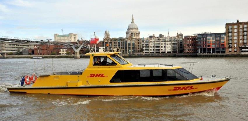 Urbana logistika: DHL brodica na rijeci Temzi zamijenila transfere kamionima