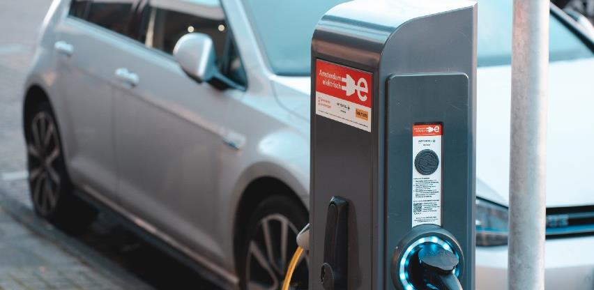 Prijelaz na električna vozila ugasit će u Njemačkoj 200.000 radnih mjesta