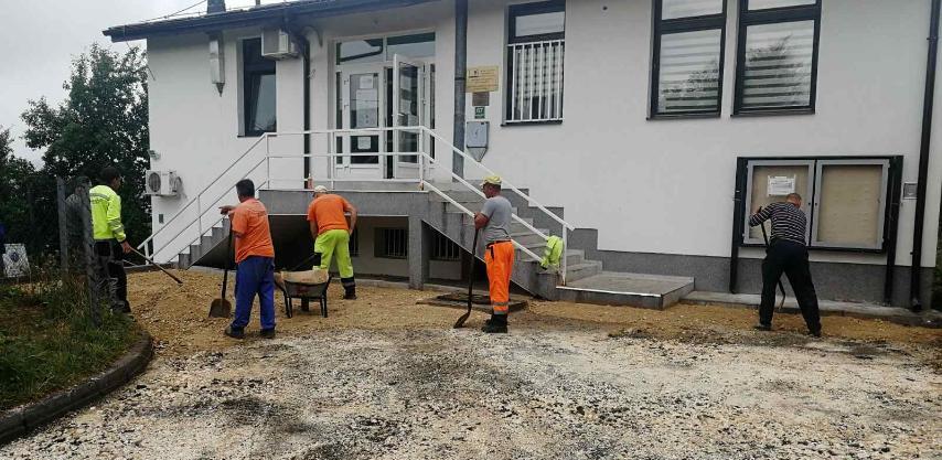Općina Novo Sarajevo: Sanacija parking prostora i prilaza objektu ambulante Pofalići