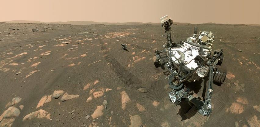 NASA-in rover snimio "selfie" s malim helikopterom na Marsu