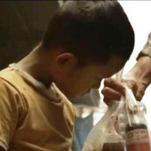 Davanje: Upečatljiva reklama s kratkim filmom koji je brzo osvojio svijet